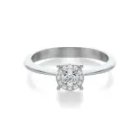 Pierścionek zaręczynowy z diamentami